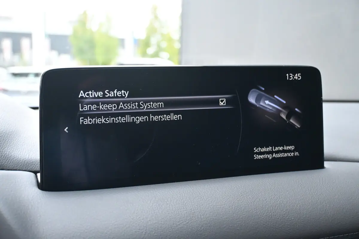 2.0 SkyActiv-G 165 Homura | Alcantara | 360 Camera | HUD | Dodehoekdetectie | Elektr. Stoelen | Stoelverwarming | !!