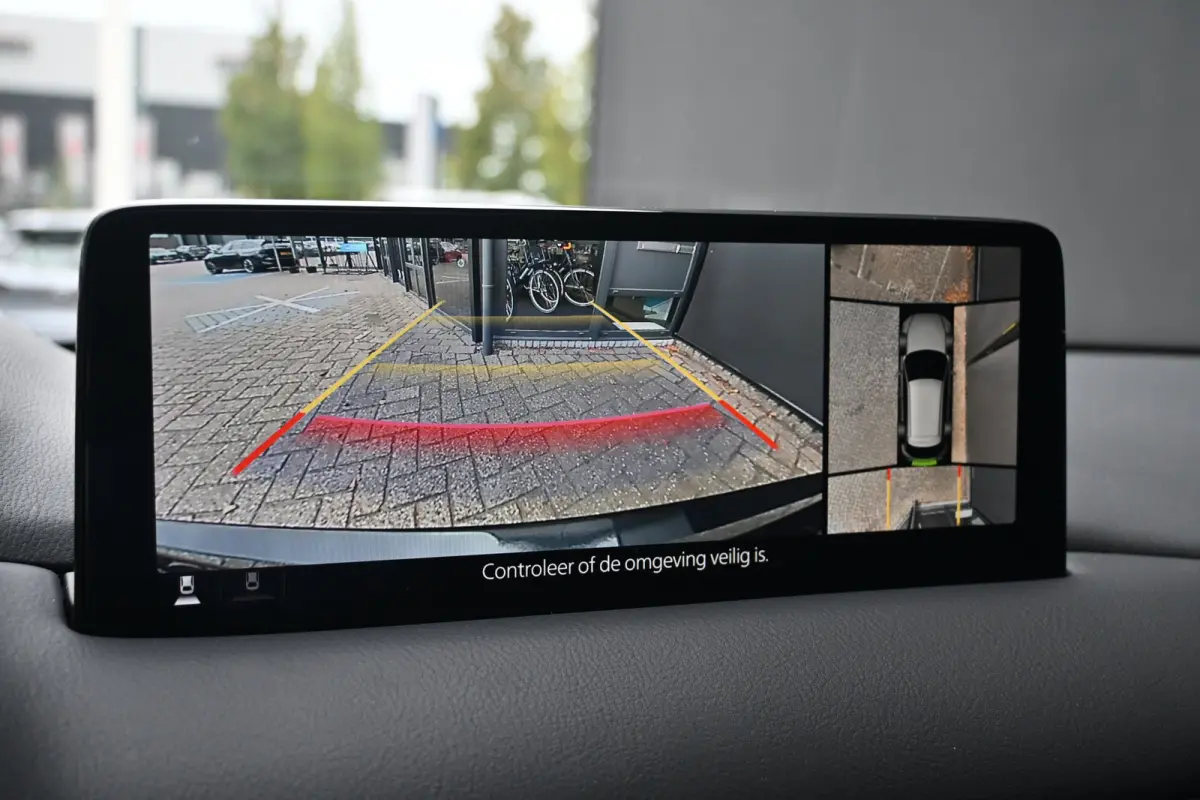 2.0 SkyActiv-G 165 Homura | Alcantara | 360 Camera | HUD | Dodehoekdetectie | Elektr. Stoelen | Stoelverwarming | !!