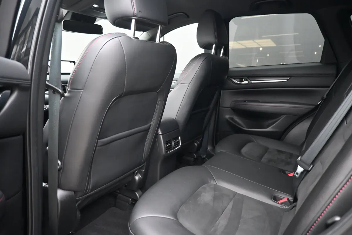 2.0 SkyActiv-G 165 Homura | Alcantara | 360 Camera | HUD | Dodehoekdetectie | Elektr. Stoelen | Stoelverwarming | !!