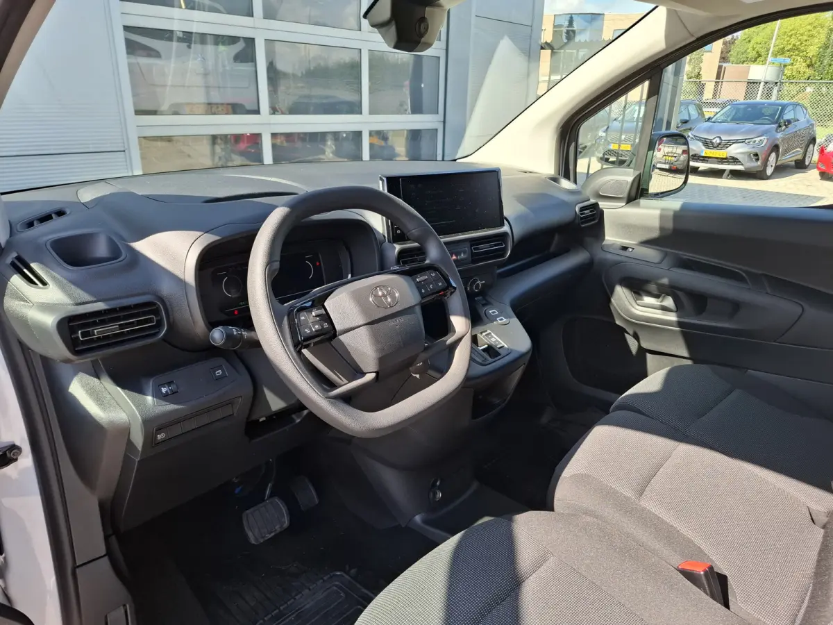 Comfort 50 kWh | Android/Apple Carplay | Achteruitrijcamera | Cruise Control | Airco | PDC Achter |