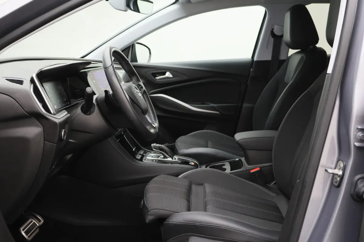 1.6 Turbo Plug-In Hybrid Elegance Virtual Cockpit, ACC, Camera, Apple Carplay, DAB, Climate, LED, Rijstrooksensor, 18''