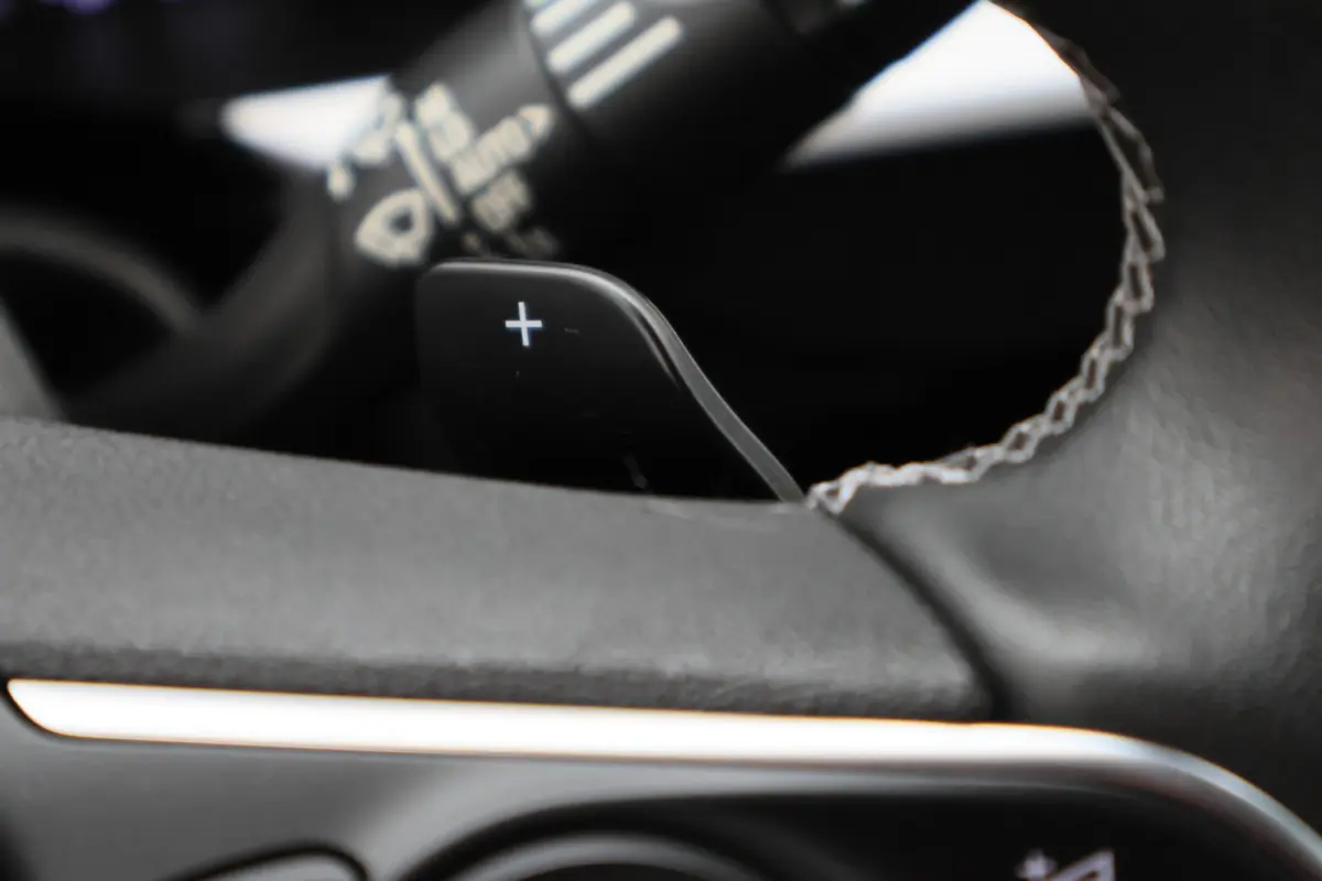 1.6 Turbo Plug-In Hybrid Elegance Virtual Cockpit, ACC, Camera, Apple Carplay, DAB, Climate, LED, Rijstrooksensor, 18''