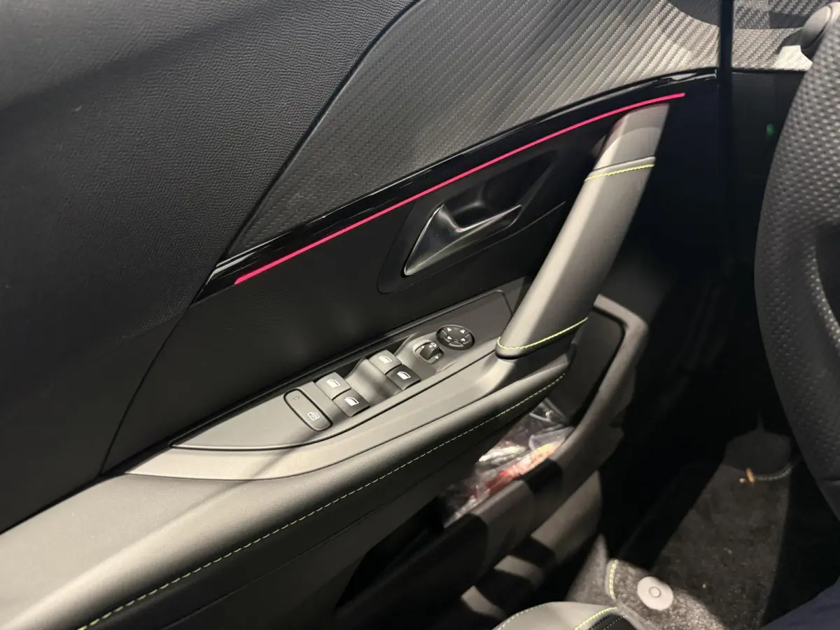 EV GT 51 kWh | APPLE CARPLAY & ANDROID AUTO | CAMERA VOOR + ACHTER | NAVIGATIE | ADAPTIVE CRUISE | DEMO |