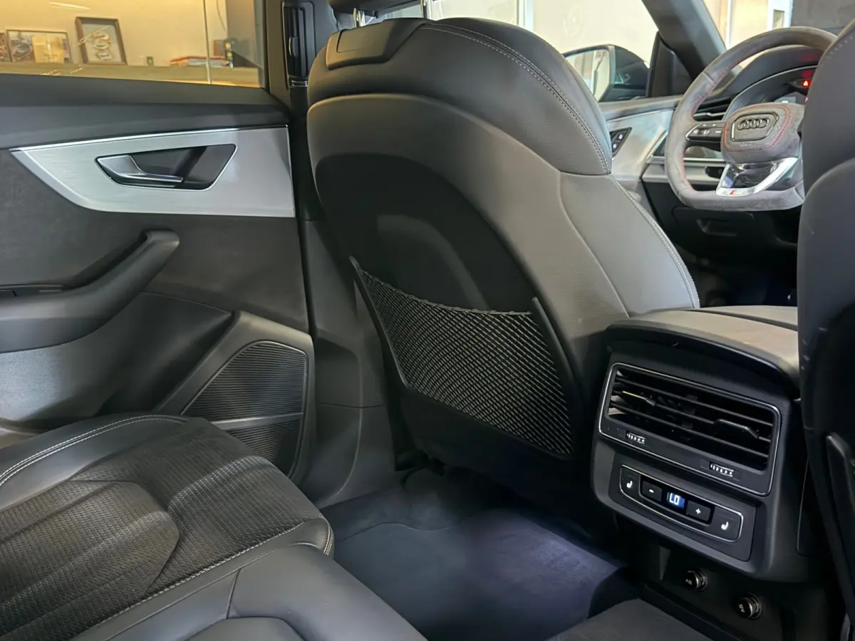 55 TFSI e quattro Pano Luchtvering B&O