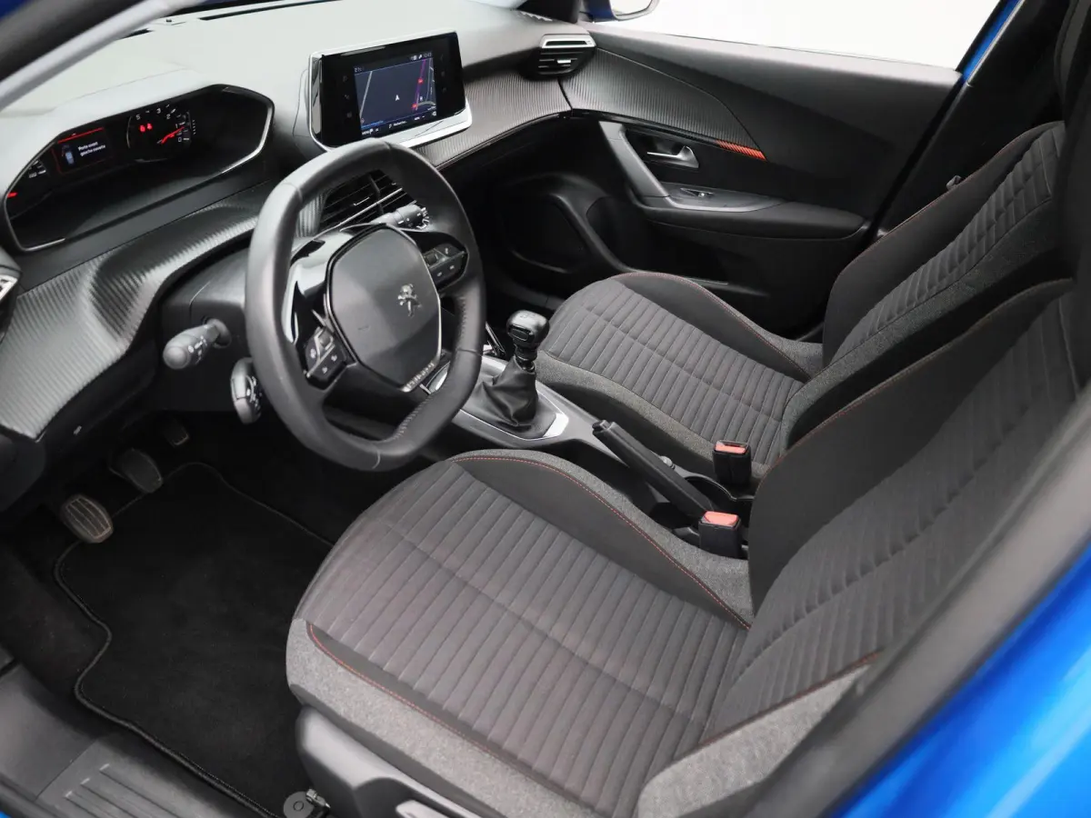 1.2 PureTech Active | Apple Carplay / Android Auto | Cruise Control | Achteruitrijcamera | Parkeersensoren |