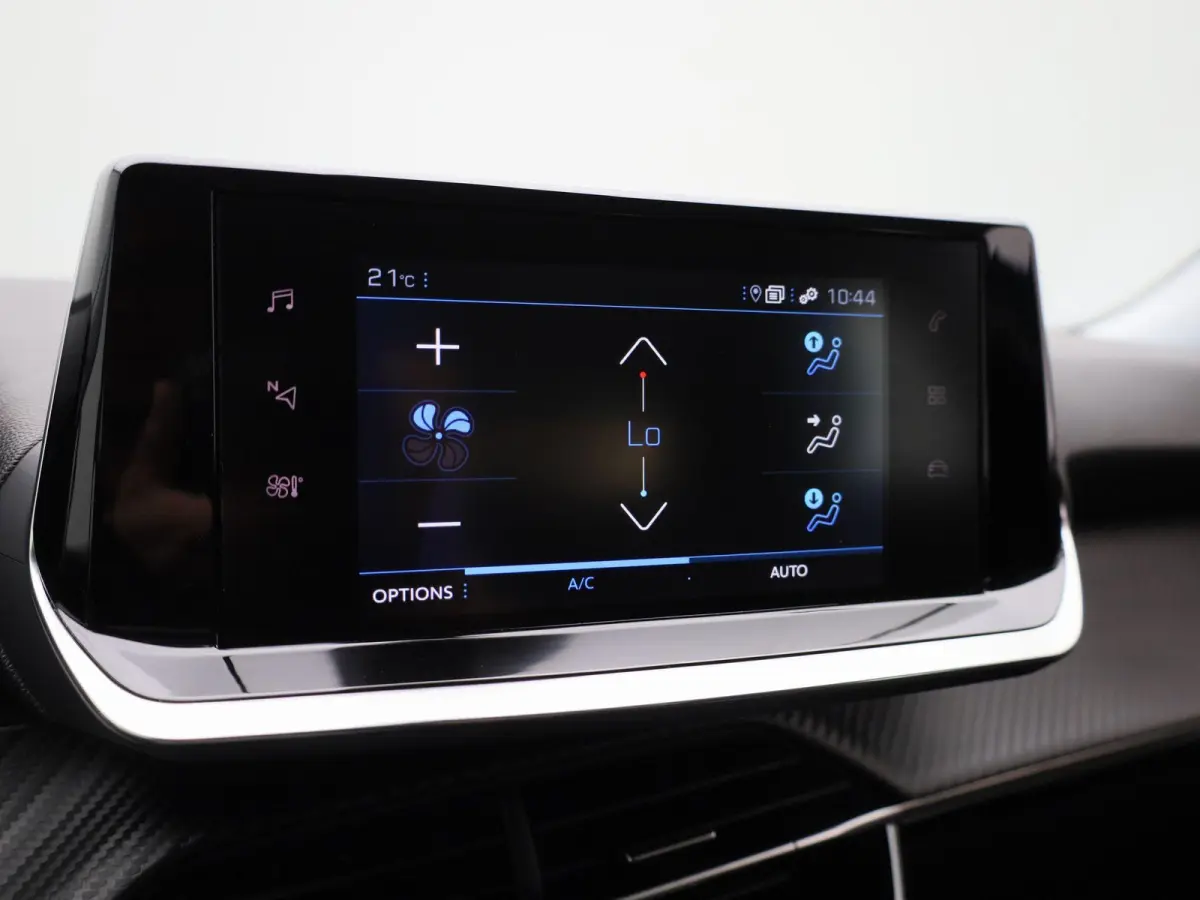 1.2 PureTech Active | Apple Carplay / Android Auto | Cruise Control | Achteruitrijcamera | Parkeersensoren |