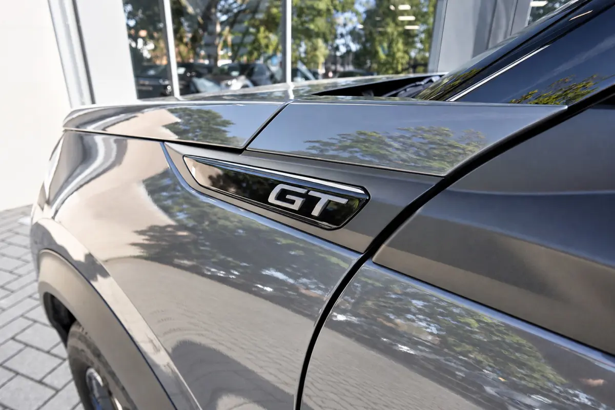 1.2 Hybrid 136 GT PANO KEYLESS 360