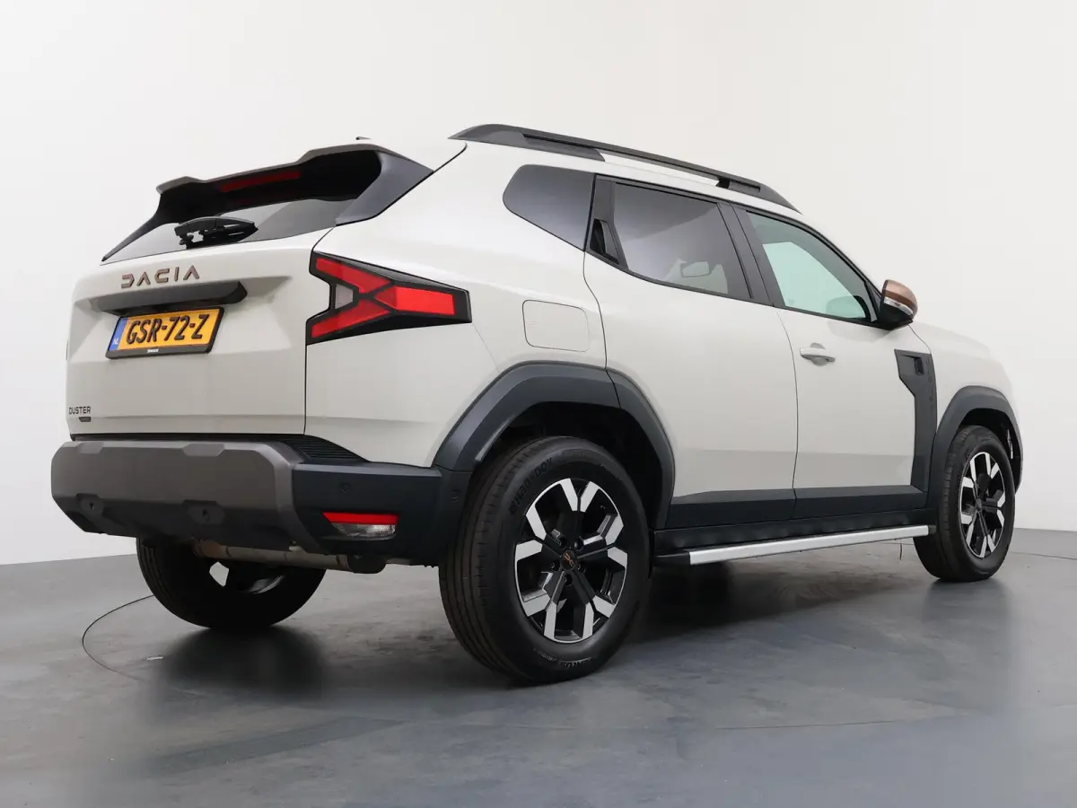 1.6 Hybrid 140 Extreme | Apple Carplay/Android Auto | 360 Camera | Sidesteps |