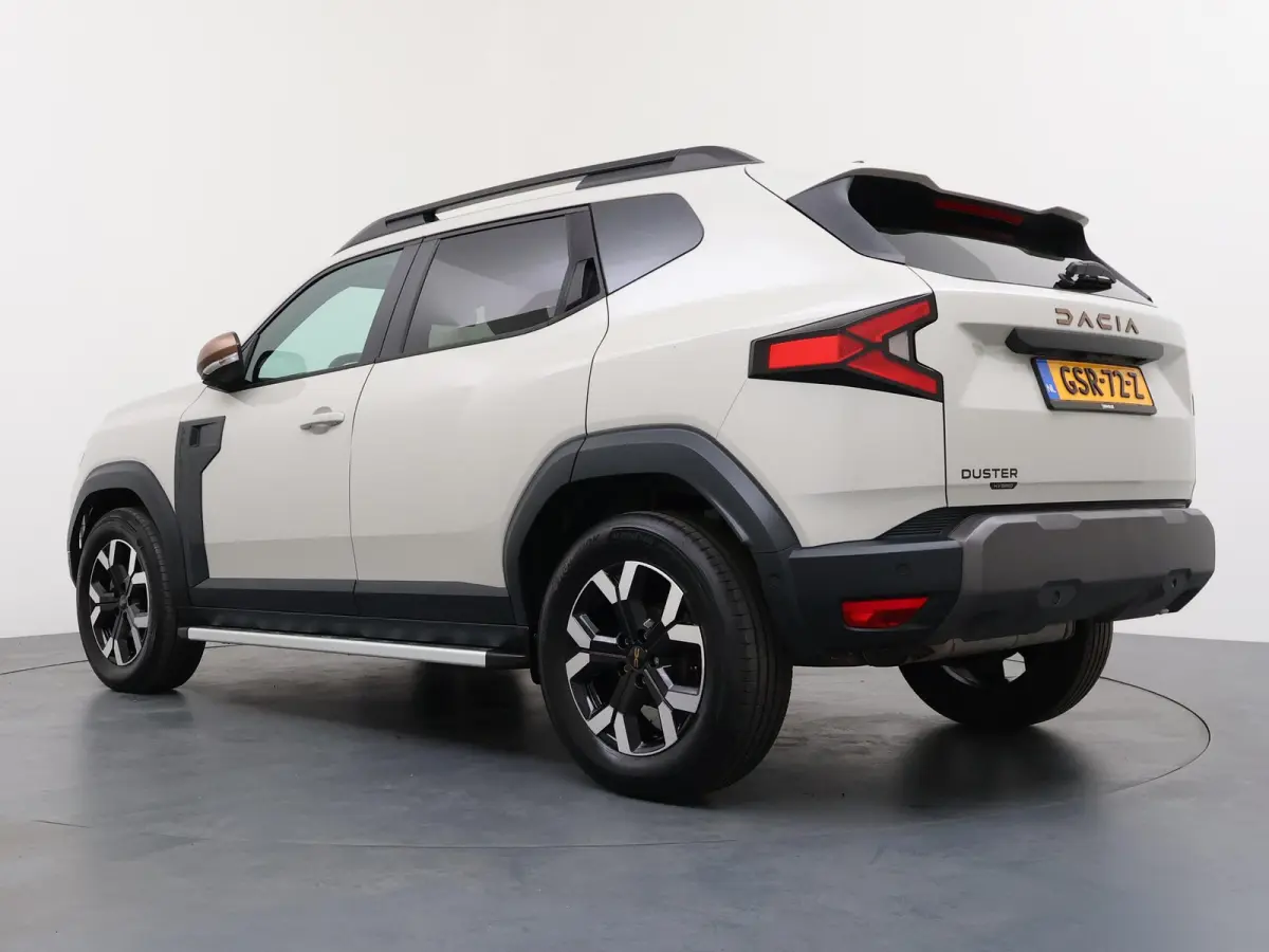1.6 Hybrid 140 Extreme | Apple Carplay/Android Auto | 360 Camera | Sidesteps |