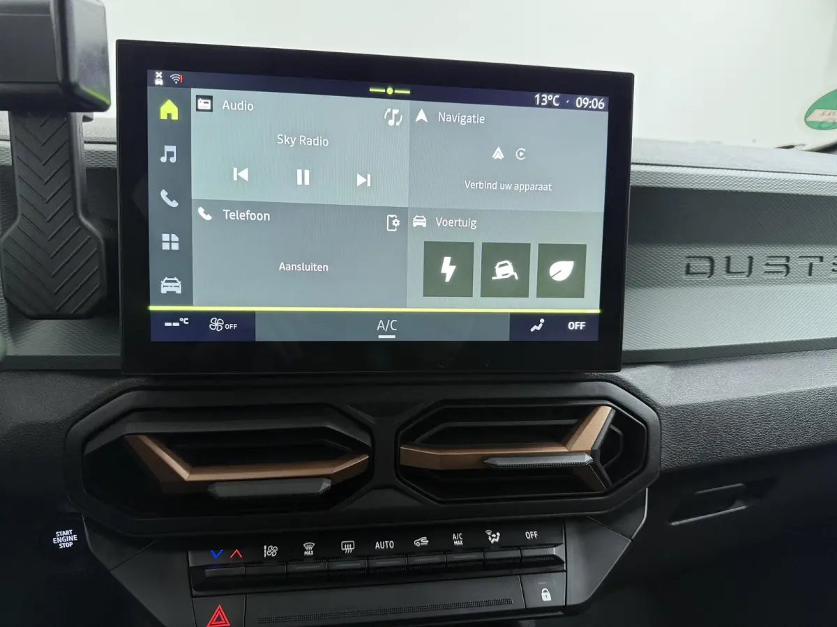1.6 Hybrid 140 Extreme | Apple Carplay/Android Auto | 360 Camera | Sidesteps |