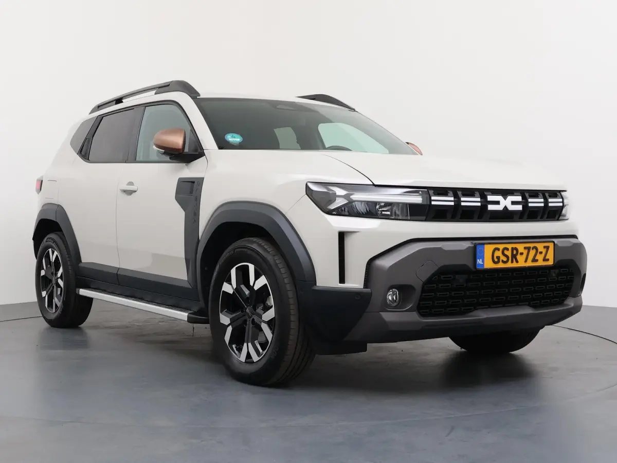 1.6 Hybrid 140 Extreme | Apple Carplay/Android Auto | 360 Camera | Sidesteps |