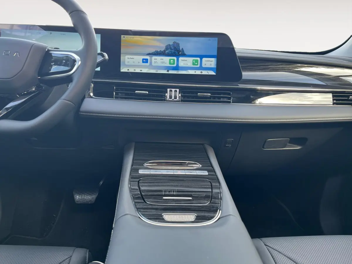 Premium 61 kWh | DEMO | 360 camera | Leder | Stoelverwarming en stoelverkoeling | Carplay |