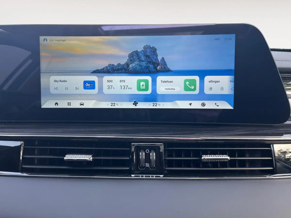 Premium 61 kWh | DEMO | 360 camera | Leder | Stoelverwarming en stoelverkoeling | Carplay |