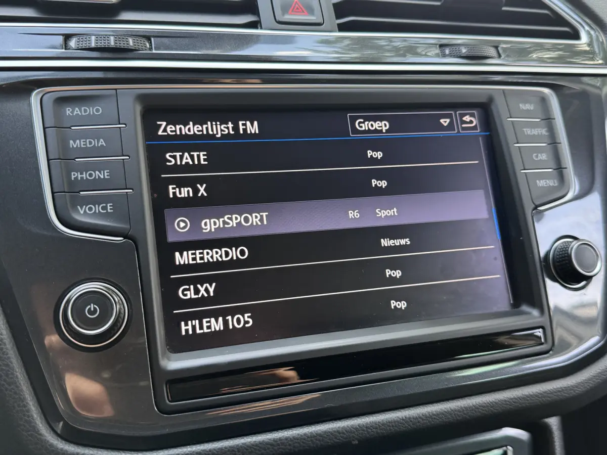 1.4 TSI 126PK COMFORTLINE BUSINESS CARPLAY/ACC/PDC/NAVIGATIE