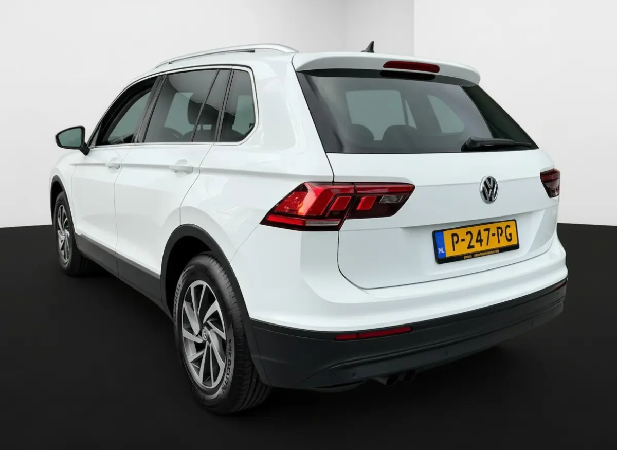 1.4 TSI 126PK COMFORTLINE BUSINESS CARPLAY/ACC/PDC/NAVIGATIE