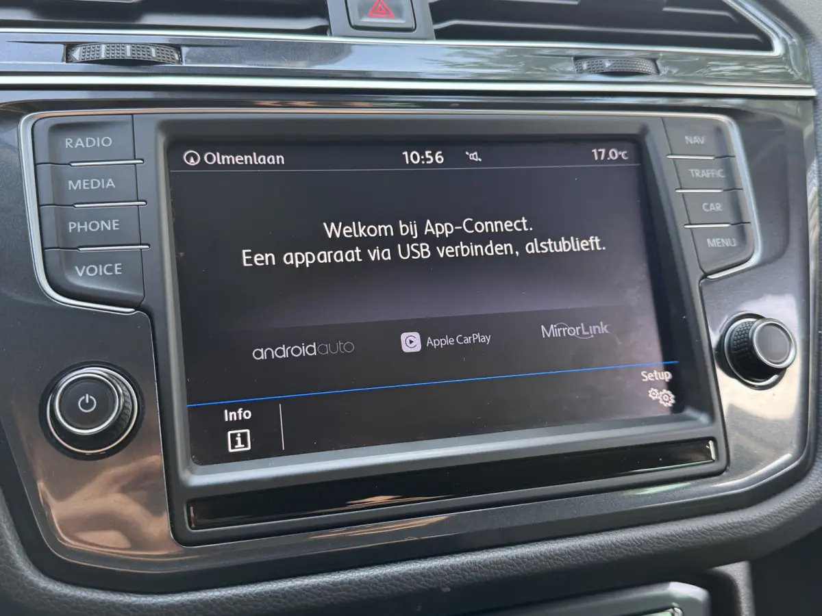 1.4 TSI 126PK COMFORTLINE BUSINESS CARPLAY/ACC/PDC/NAVIGATIE