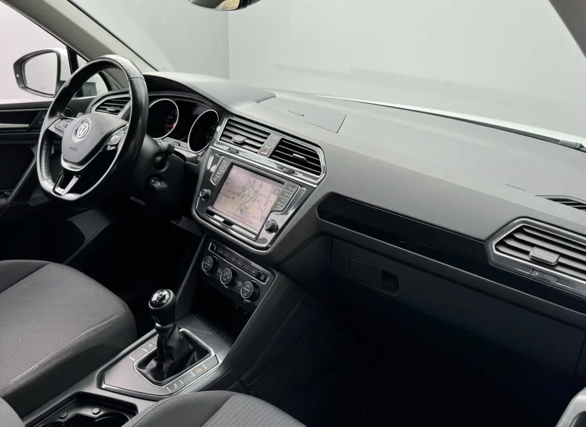 1.4 TSI 126PK COMFORTLINE BUSINESS CARPLAY/ACC/PDC/NAVIGATIE