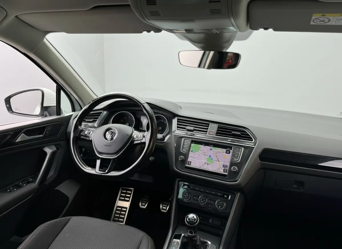 1.4 TSI 126PK COMFORTLINE BUSINESS CARPLAY/ACC/PDC/NAVIGATIE