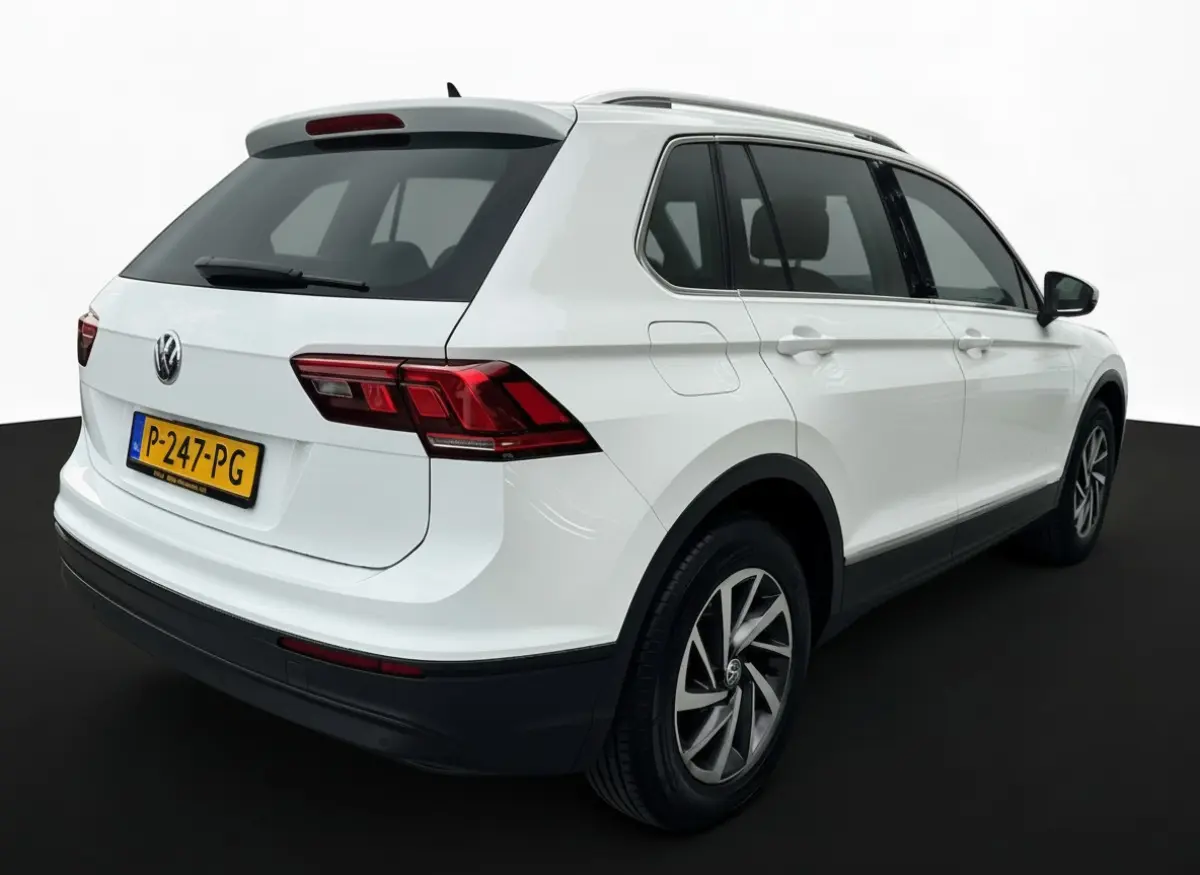 1.4 TSI 126PK COMFORTLINE BUSINESS CARPLAY/ACC/PDC/NAVIGATIE