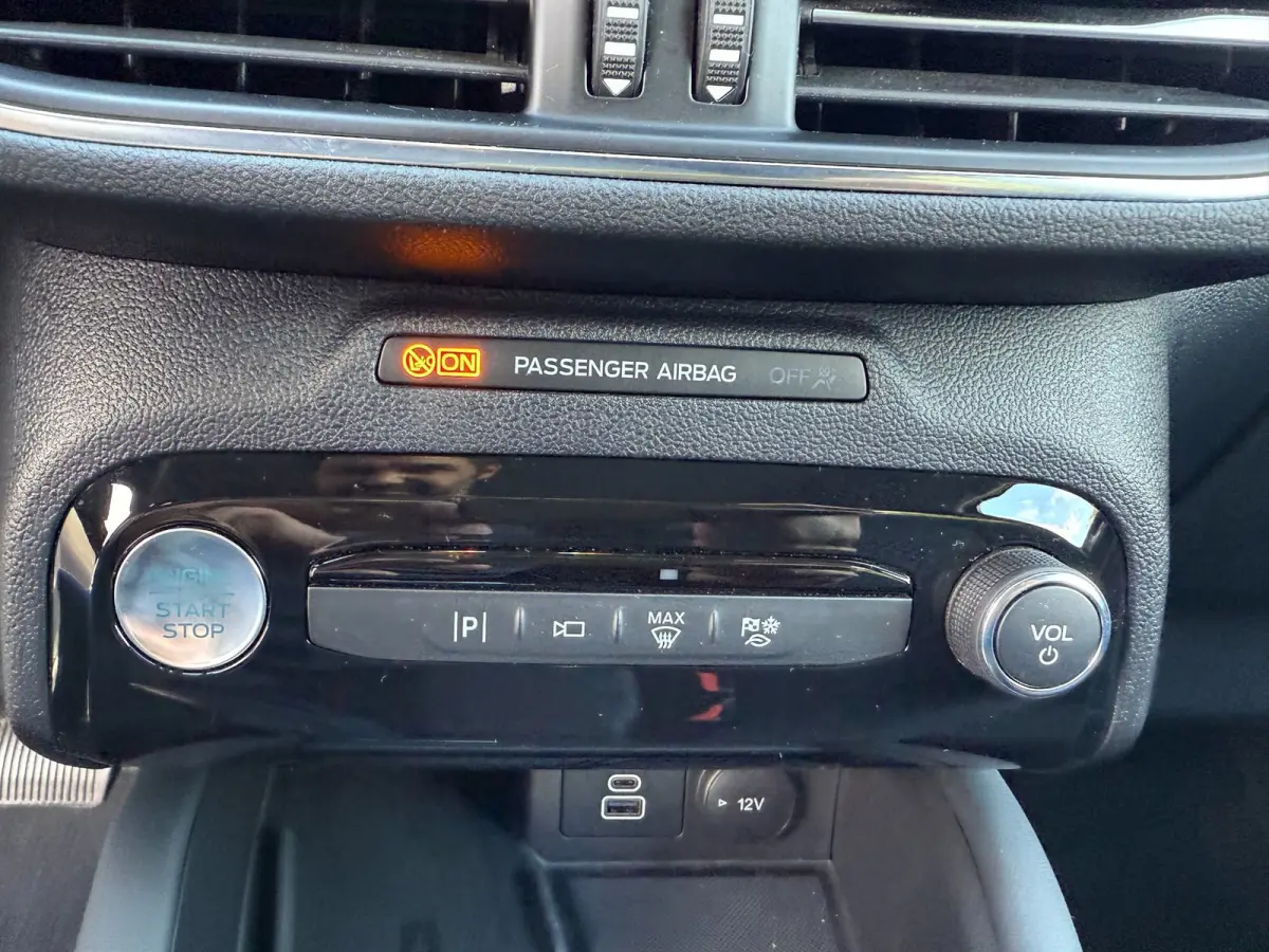 2.5 243pk PHEV Titanium Camera 360-gr, Navi, Winter, Adop cruise etc. etc.