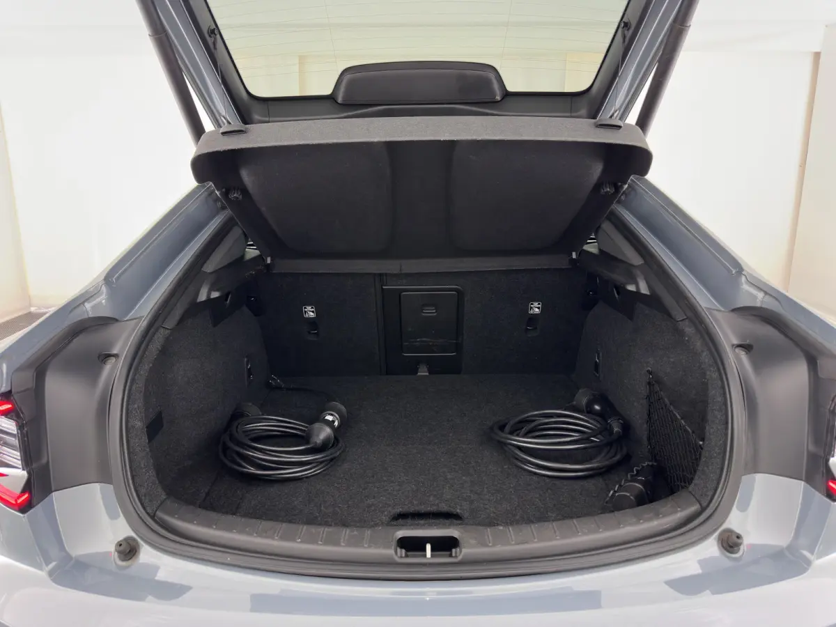 Long Range Dual Motor 78 kWh [3-Fase-11kW] {SOH-88%} (INCL-BTW) Aut. *PANO | FULL-LED | MEMORY-PACK | CAMERA | KEYLESS | LANE-ASSIST | DIGI-COCKPIT | CARPLAY | DAB+ | HEATED-COMFORTSEATS | C