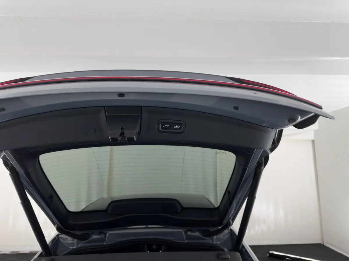 Long Range Dual Motor 78 kWh [3-Fase-11kW] {SOH-88%} (INCL-BTW) Aut. *PANO | FULL-LED | MEMORY-PACK | CAMERA | KEYLESS | LANE-ASSIST | DIGI-COCKPIT | CARPLAY | DAB+ | HEATED-COMFORTSEATS | C