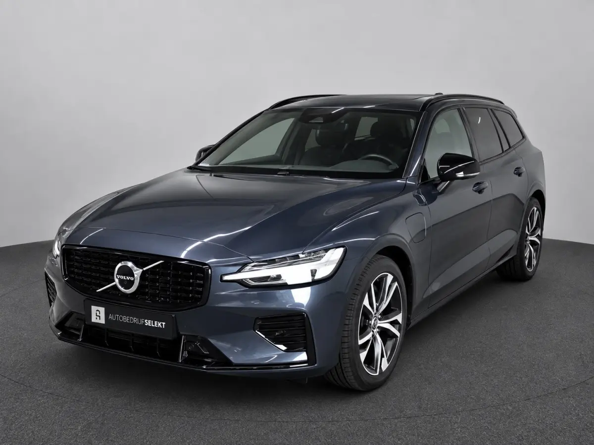 2.0 T6 Recharge AWD R-Design | SOH 97% | Pano | Memory | Pilot Assist | Denim Blue | Carplay | Keyless