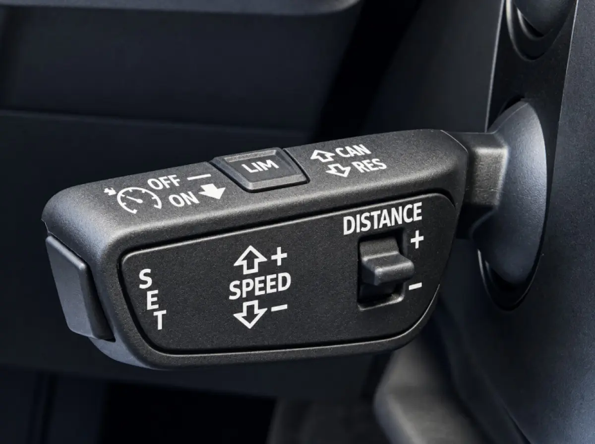 40 Advanced edition 77 kWh SOH 95,2% | Assistentie Pakket | Interieur-pakket | Keyless-pakket | 3 Fase | Leder | 1e Eigenaar | Dealeronderhouden |