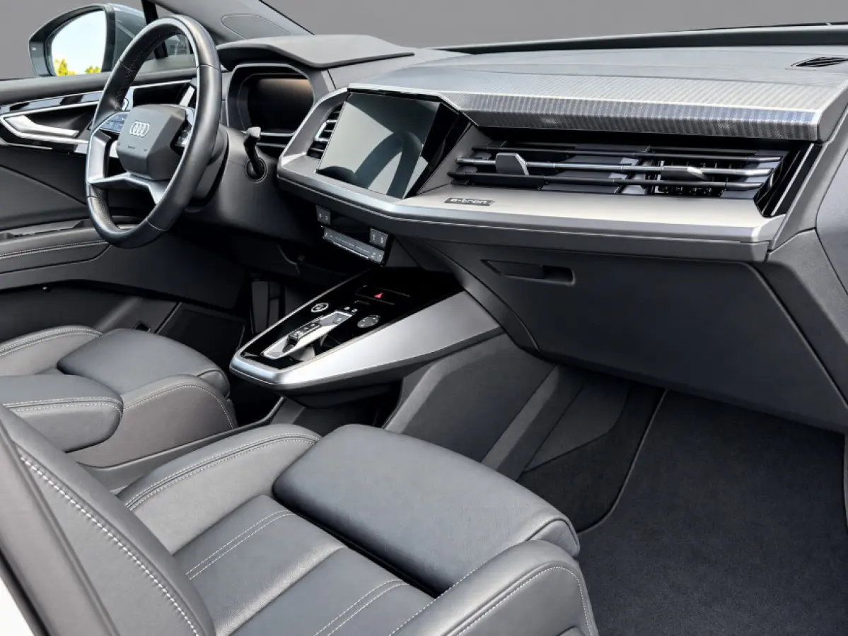 40 Advanced edition 77 kWh SOH 95,2% | Assistentie Pakket | Interieur-pakket | Keyless-pakket | 3 Fase | Leder | 1e Eigenaar | Dealeronderhouden |