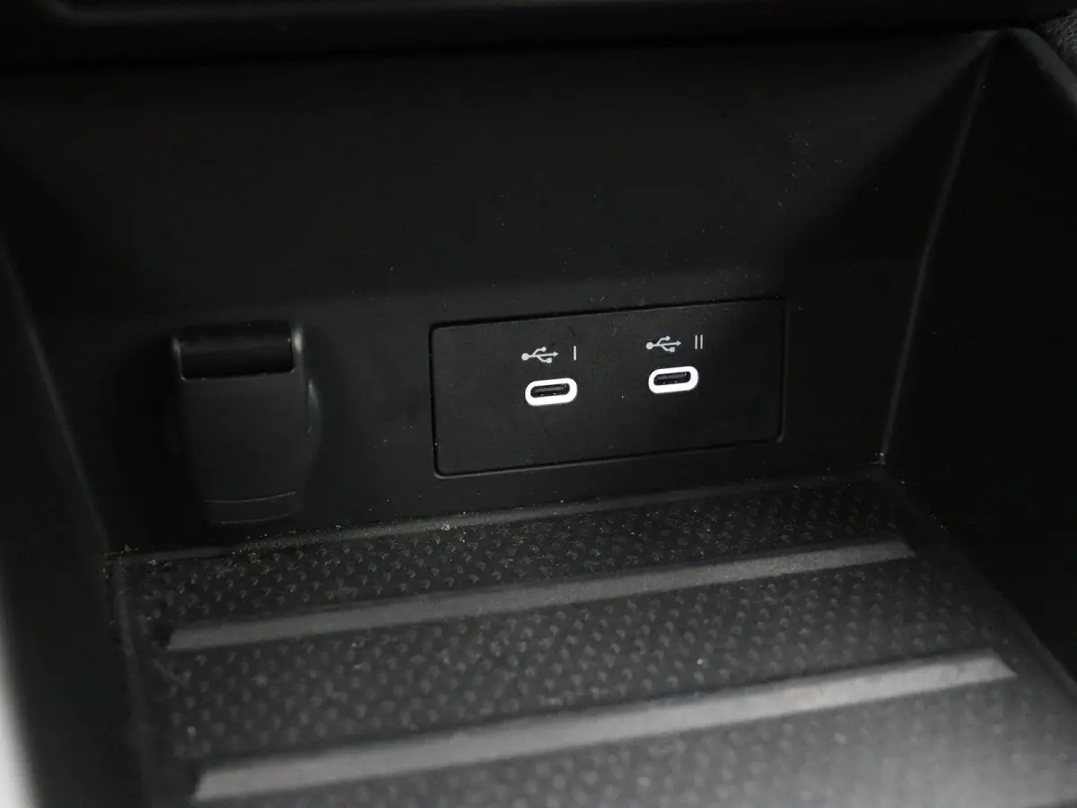 E-Tech full hybrid 145pk esprit Alpine | 19" LMV | Stuurverwarming | Adaptive cruise control | Apple carplay |