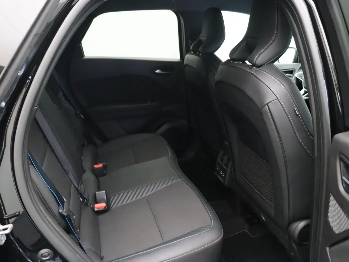 E-Tech full hybrid 145pk esprit Alpine | 19" LMV | Stuurverwarming | Adaptive cruise control | Apple carplay |