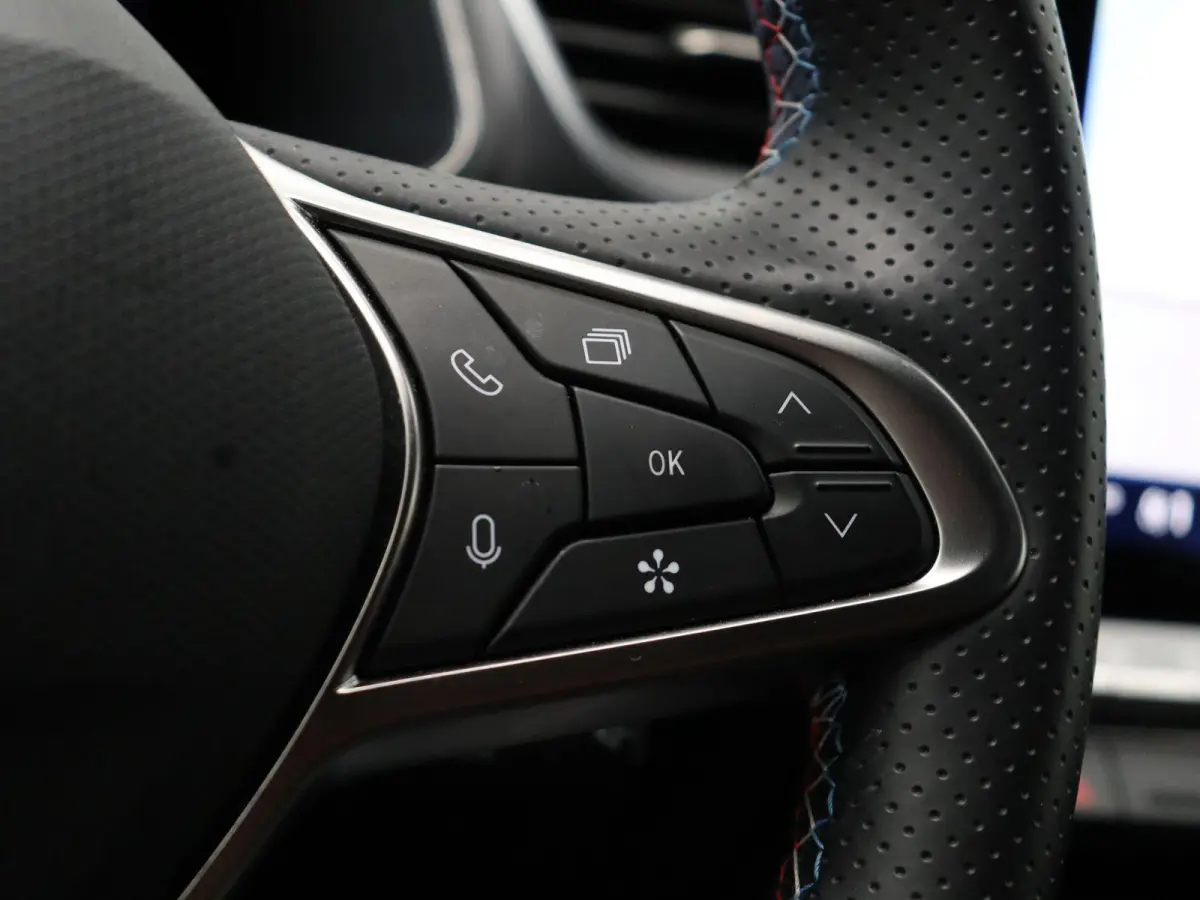 E-Tech full hybrid 145pk esprit Alpine | 19" LMV | Stuurverwarming | Adaptive cruise control | Apple carplay |