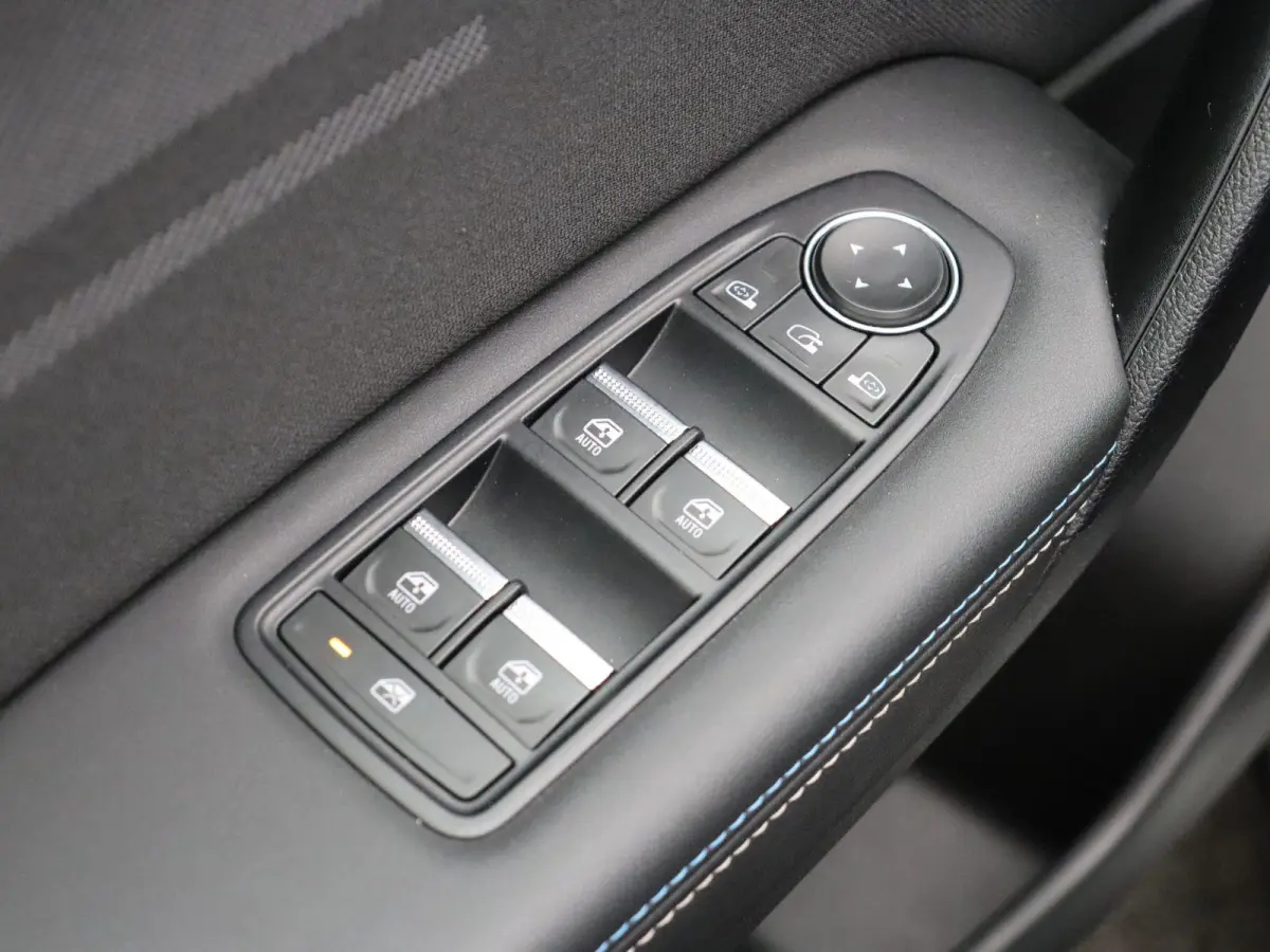 E-Tech full hybrid 145pk esprit Alpine | 19" LMV | Stuurverwarming | Adaptive cruise control | Apple carplay |