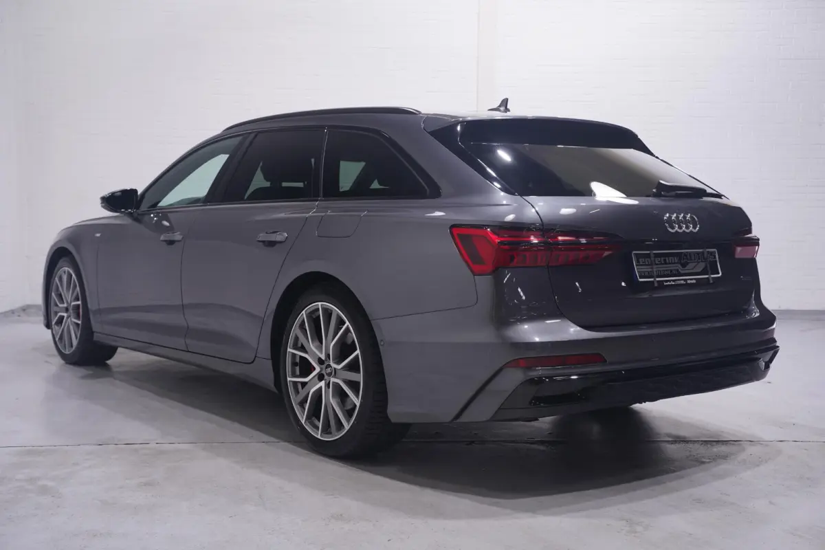 55 TFSI e quattro S Line SOH 90% Apple Carplay Camera Stoel-/stuurverwarming Memory Trekhaak wegklapbaar Matrix Led