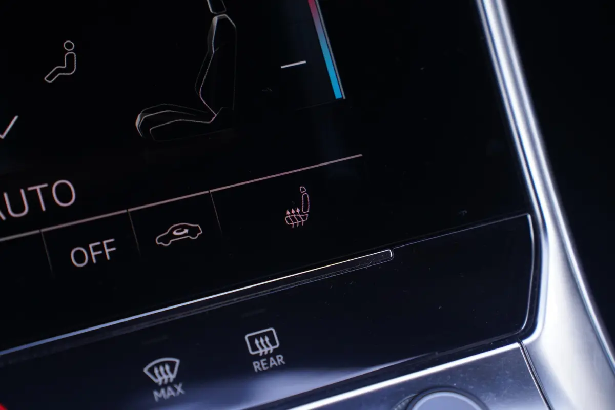 55 TFSI e quattro S Line SOH 90% Apple Carplay Camera Stoel-/stuurverwarming Memory Trekhaak wegklapbaar Matrix Led