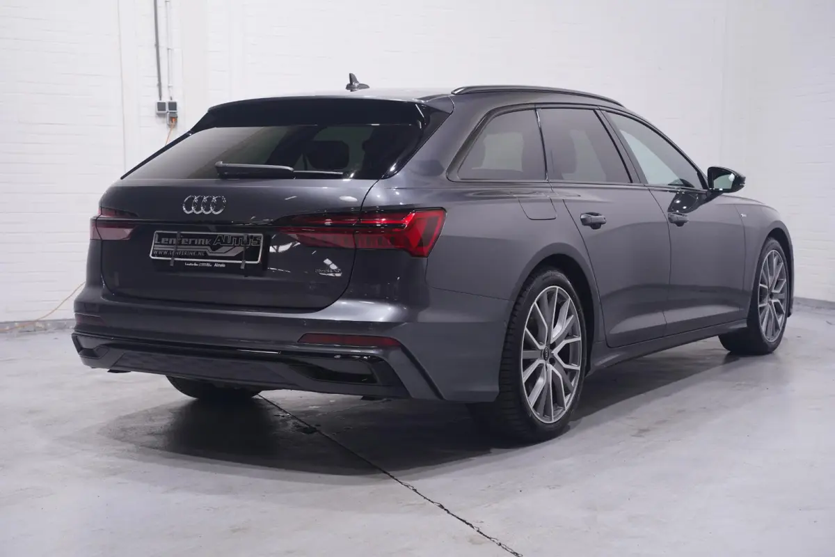 55 TFSI e quattro S Line SOH 90% Apple Carplay Camera Stoel-/stuurverwarming Memory Trekhaak wegklapbaar Matrix Led