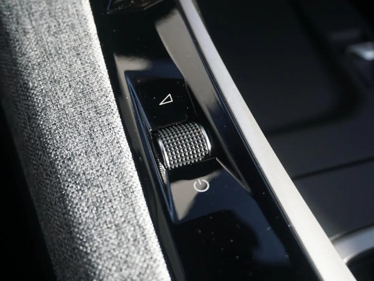 GT Avantage 73 kWh 7p Leder Alcantara