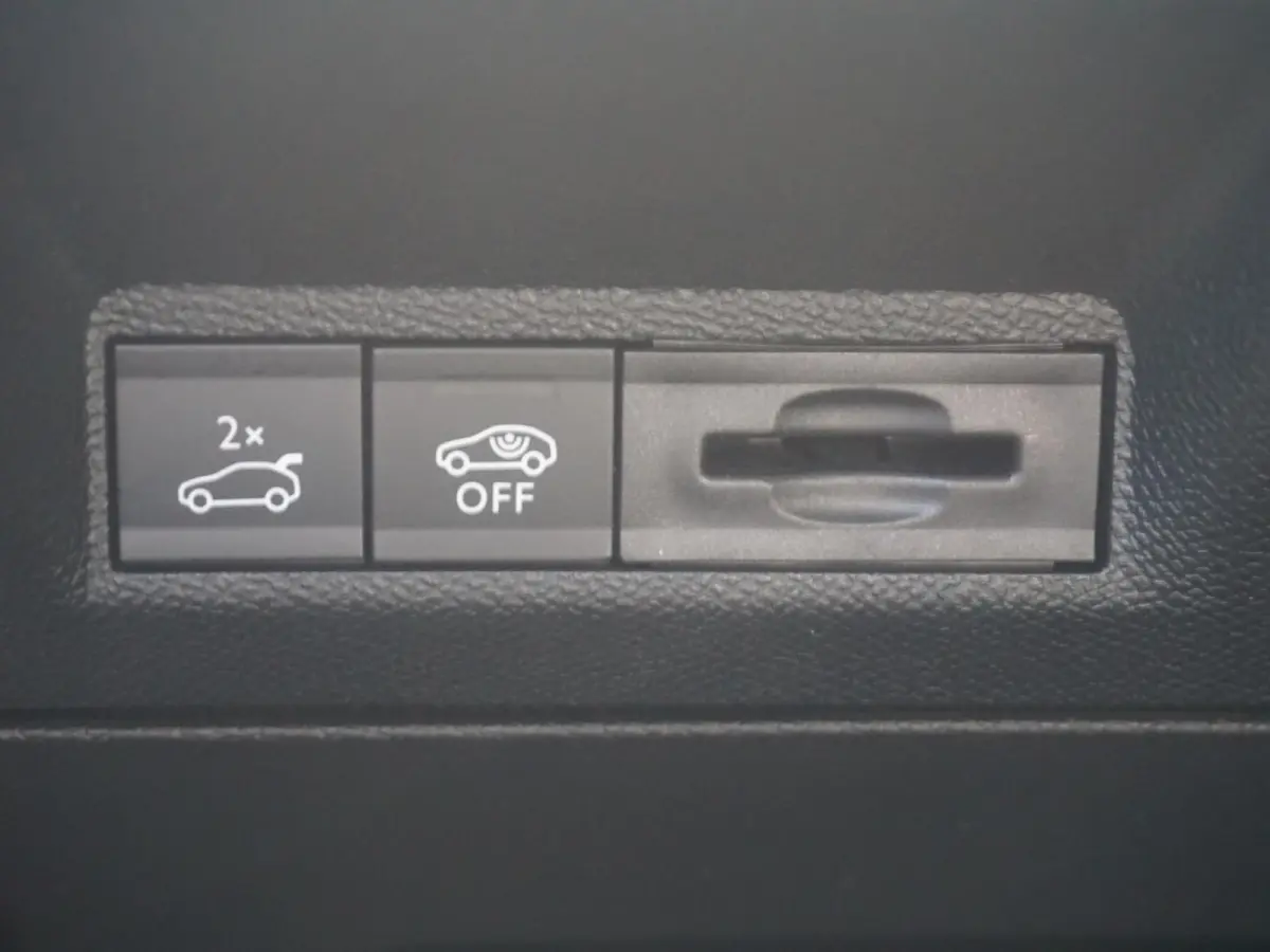 GT Avantage 73 kWh 7p Leder Alcantara