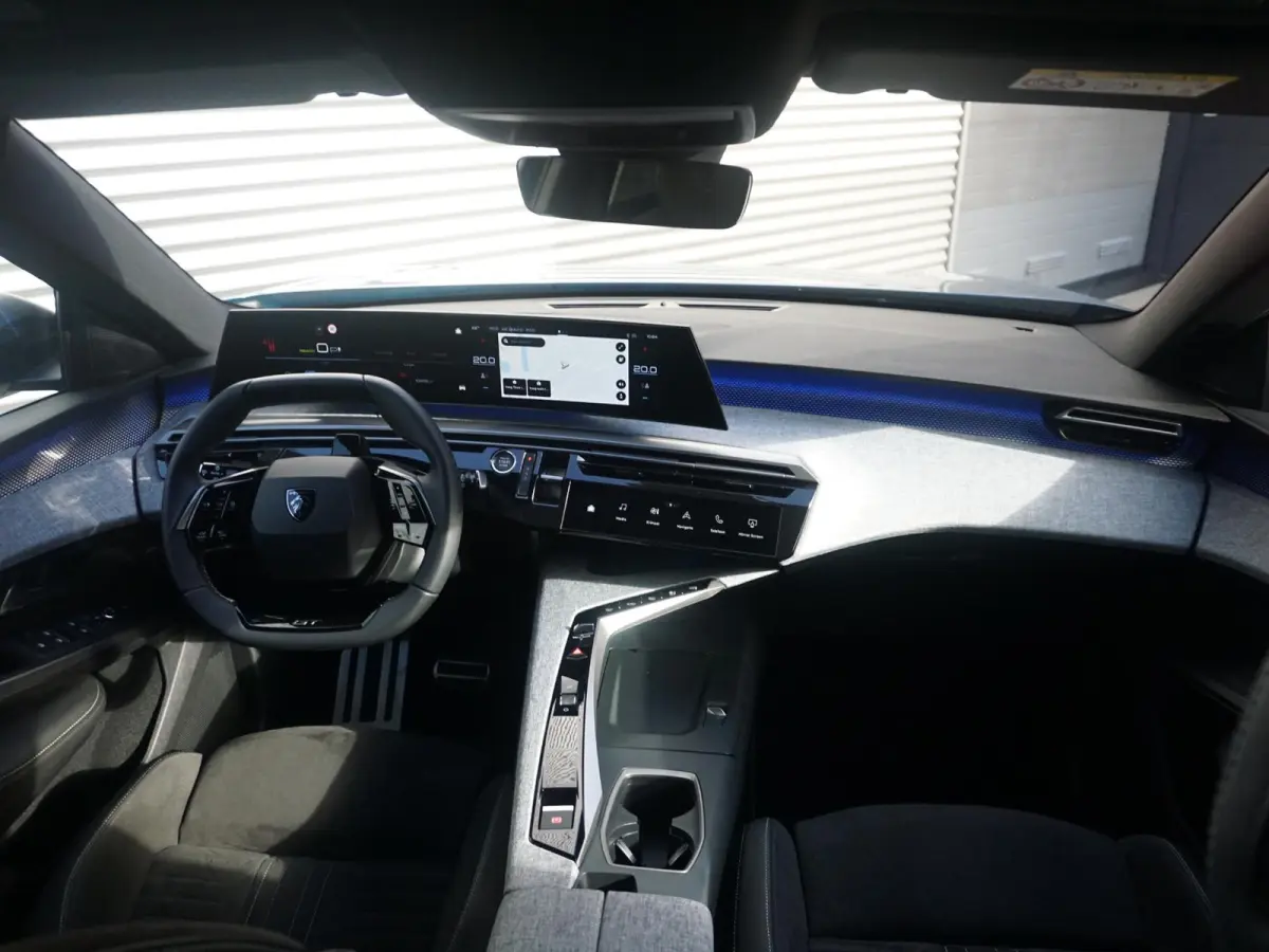 GT Avantage 73 kWh 7p Leder Alcantara