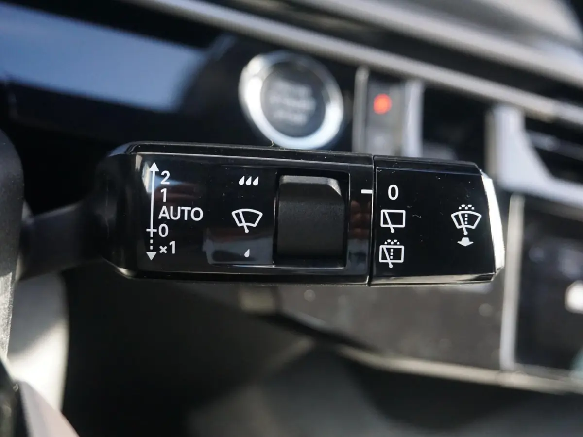 GT Avantage 73 kWh 7p Leder Alcantara