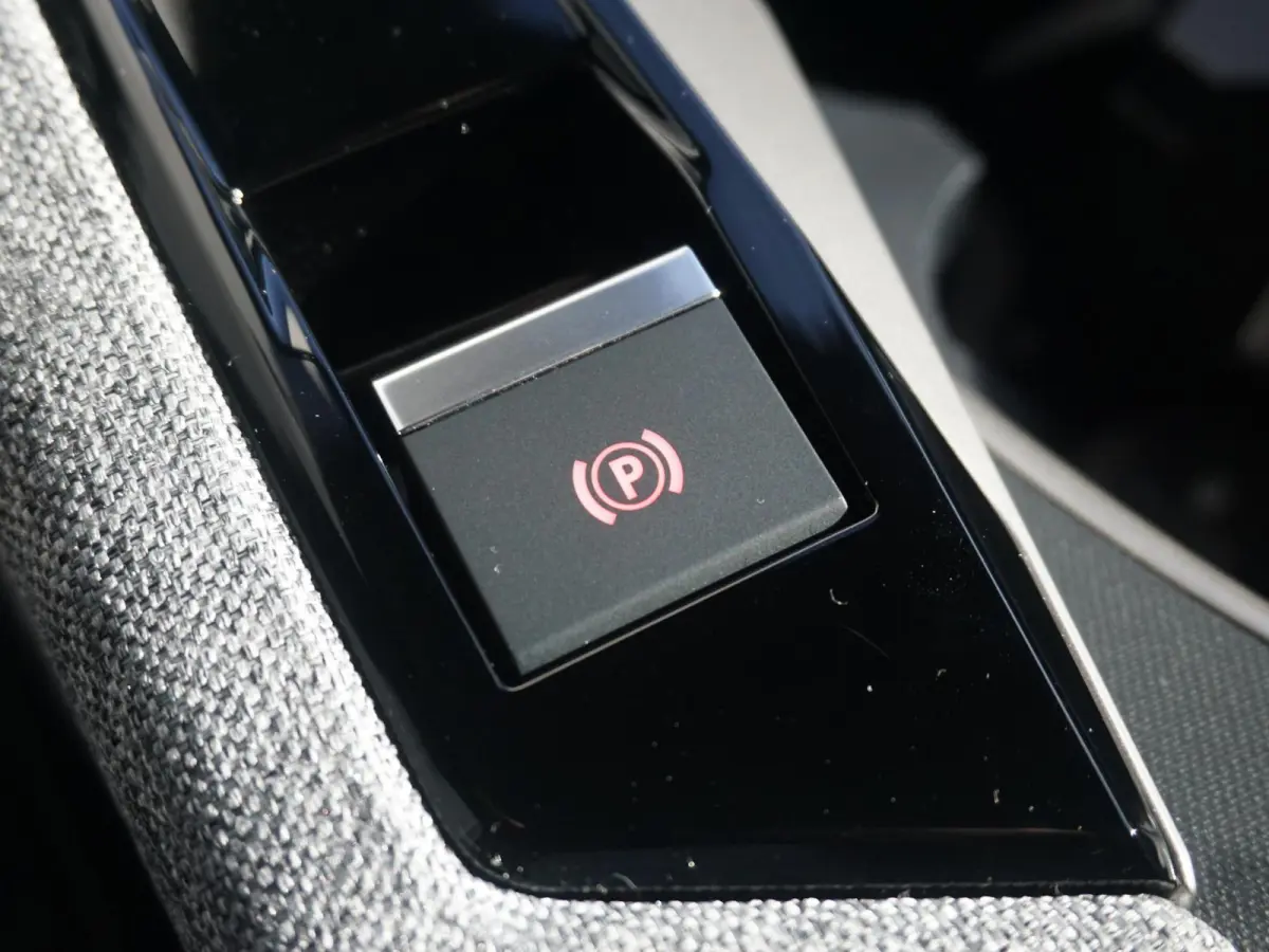 GT Avantage 73 kWh 7p Leder Alcantara