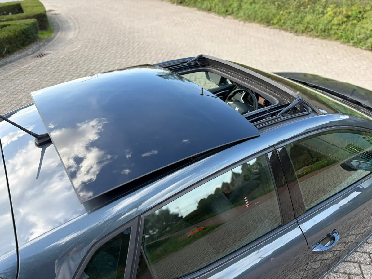 1.0 TSI FR DSG I PANO I CARPLAY I VIRTUAL DASH I ALCANTARA I CAMERA