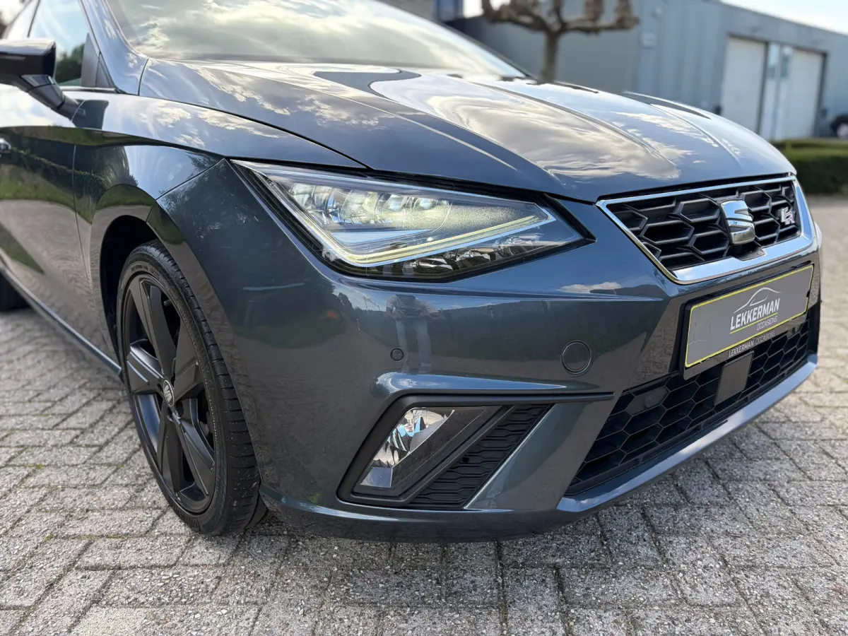 1.0 TSI FR DSG I PANO I CARPLAY I VIRTUAL DASH I ALCANTARA I CAMERA
