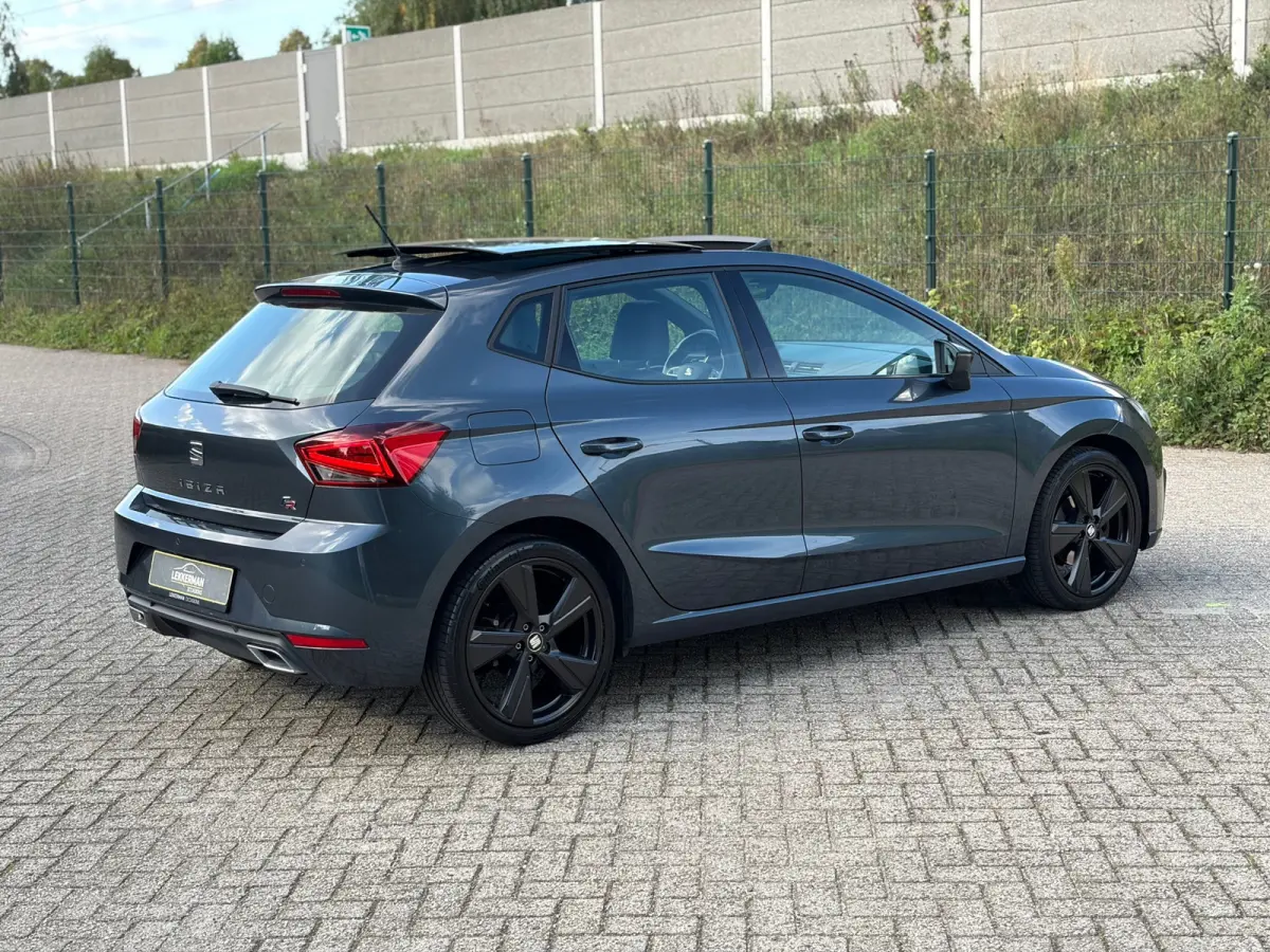 1.0 TSI FR DSG I PANO I CARPLAY I VIRTUAL DASH I ALCANTARA I CAMERA