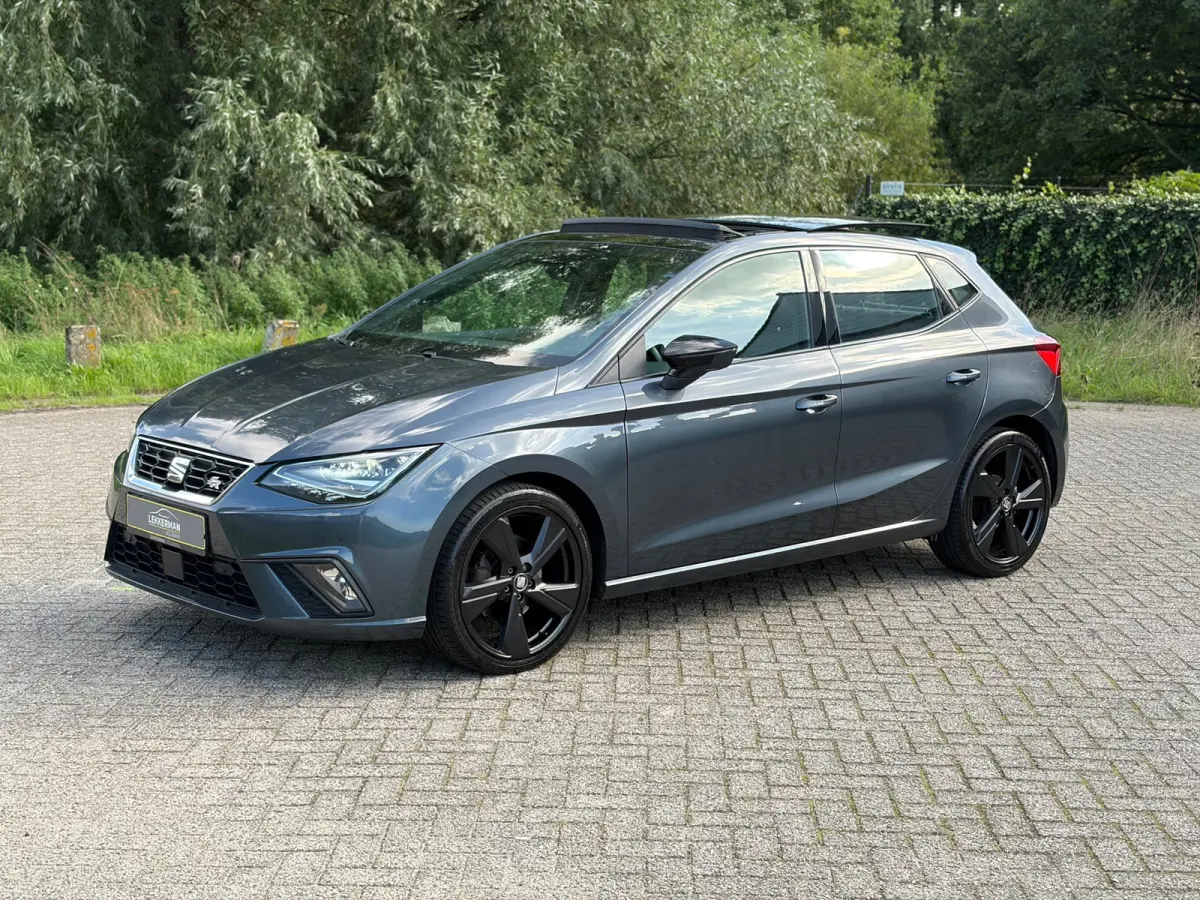 1.0 TSI FR DSG I PANO I CARPLAY I VIRTUAL DASH I ALCANTARA I CAMERA