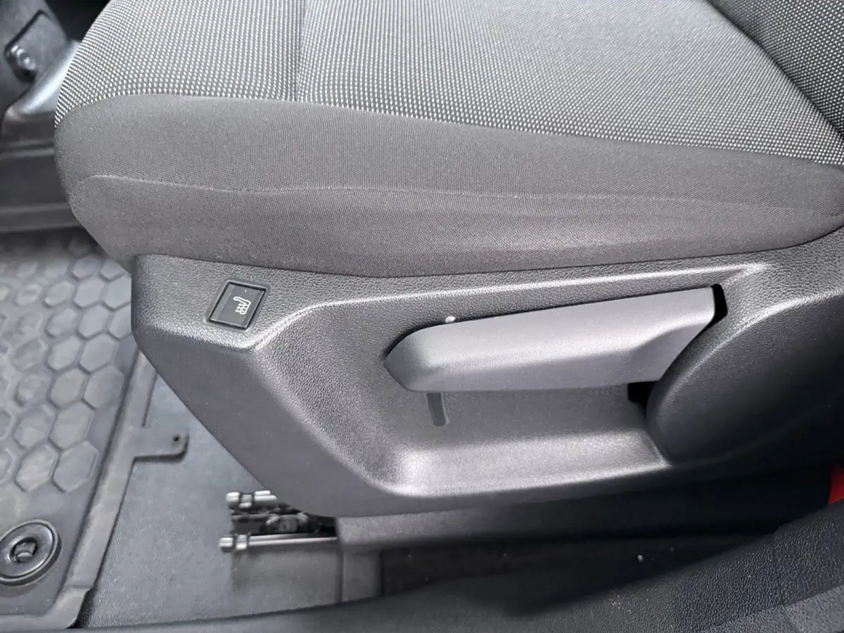 1.5 BlueHDi 130 EAT8 S&S L1 | Achteruitrijcamera | Airco (automatisch) | Apple Carplay/Android Auto|telefoonintegratie premium