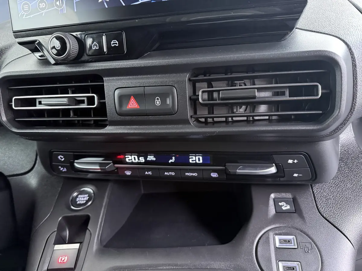 1.5 BlueHDi 130 EAT8 S&S L1 | Achteruitrijcamera | Airco (automatisch) | Apple Carplay/Android Auto|telefoonintegratie premium