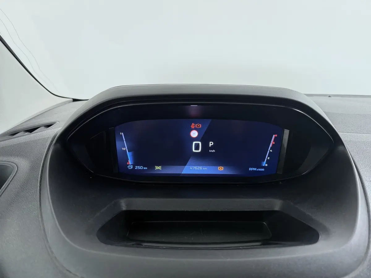 1.5 BlueHDi 130 EAT8 S&S L1 | Achteruitrijcamera | Airco (automatisch) | Apple Carplay/Android Auto|telefoonintegratie premium