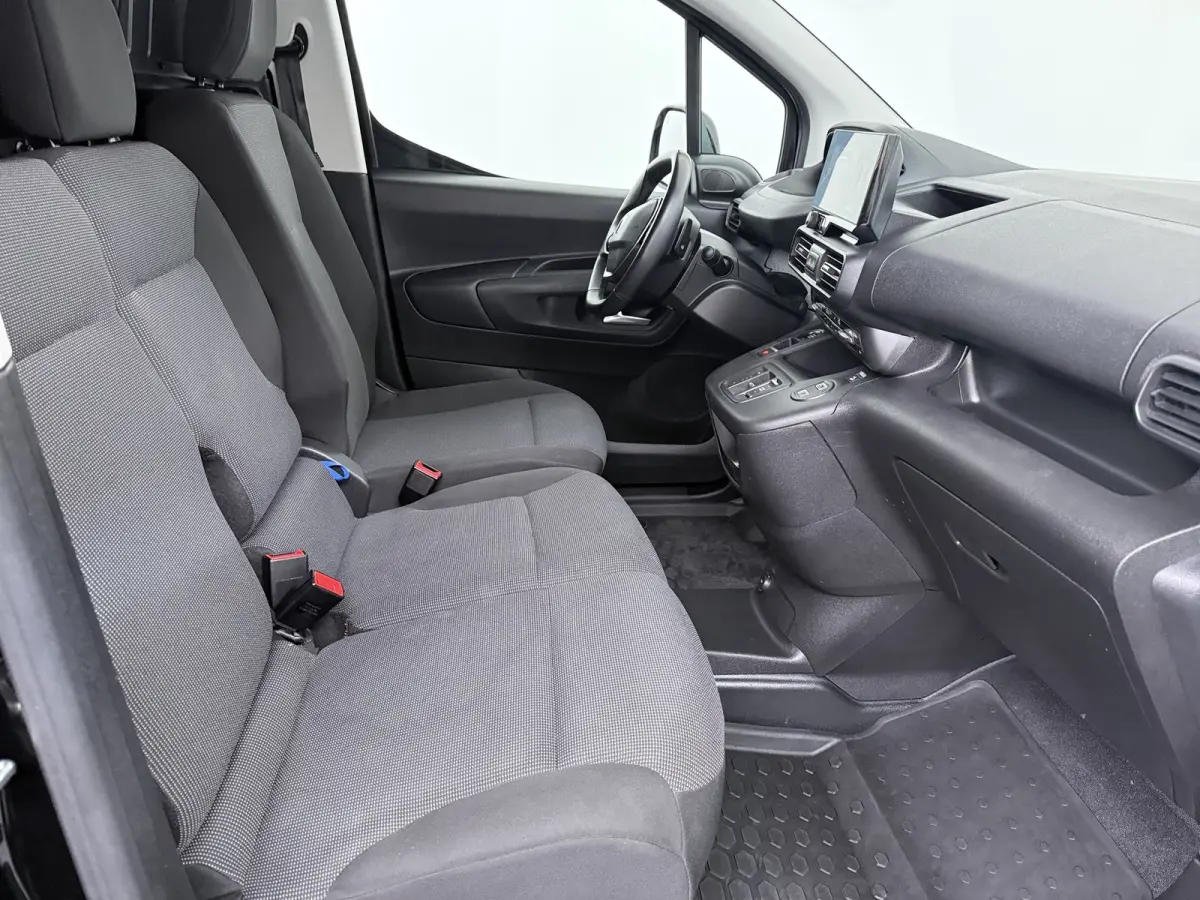 1.5 BlueHDi 130 EAT8 S&S L1 | Achteruitrijcamera | Airco (automatisch) | Apple Carplay/Android Auto|telefoonintegratie premium