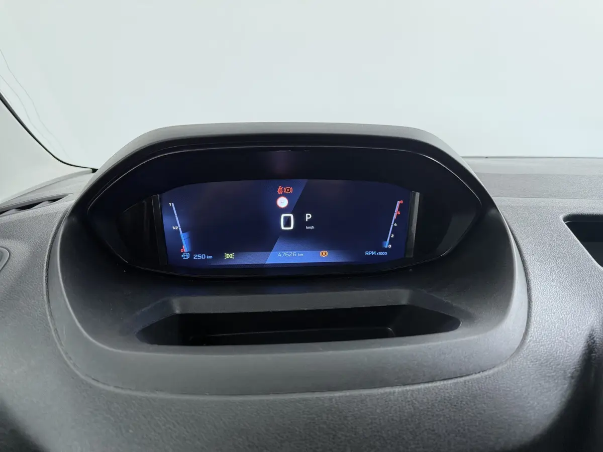1.5 BlueHDi 130 EAT8 S&S L1 | Achteruitrijcamera | Airco (automatisch) | Apple Carplay/Android Auto|telefoonintegratie premium